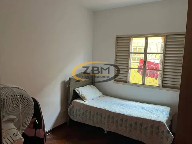 Casa com 209m² 3 quartos e 3 banheiros, à venda, no bairro Conjunto Residencial Marajoara em Londrina