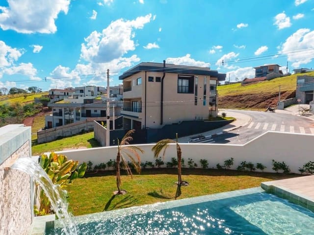 Casa com 400m² 3 quartos e 4 banheiros, à venda, no bairro Loteamento Greenfield em Atibaia