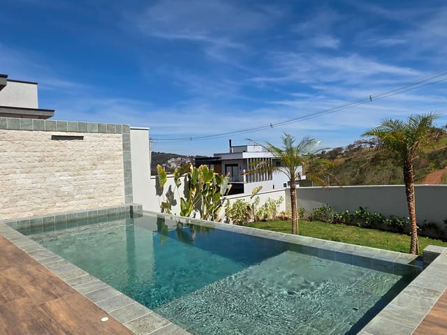 Casa com 400m² 3 quartos e 4 banheiros, à venda, no bairro Loteamento Greenfield em Atibaia