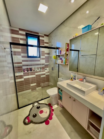 Casa 3 quartos e 3 banheiros, à venda ou para alugar, no bairro Uberaba em Bragança Paulista