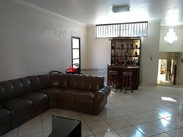 Casa com 400m² 3 quartos e 3 banheiros, à venda, no bairro Santa Paula em São Caetano do Sul