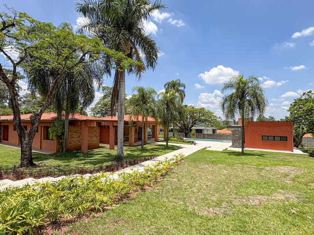 Casa com 5400m² 4 quartos e 6 banheiros, à venda ou para alugar, no bairro Chácaras Residenciais Santa Maria em Votorantim