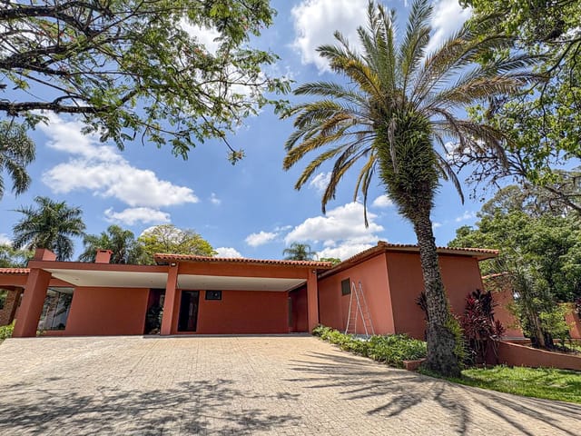 Casa com 5400m² 4 quartos e 6 banheiros, à venda ou para alugar, no bairro Chácaras Residenciais Santa Maria em Votorantim