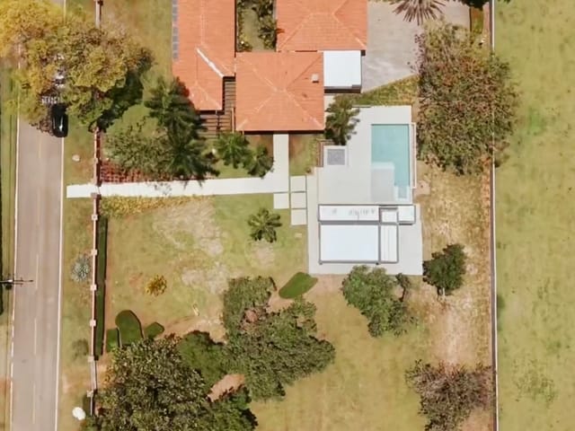 Casa com 5400m² 4 quartos e 6 banheiros, à venda ou para alugar, no bairro Chácaras Residenciais Santa Maria em Votorantim