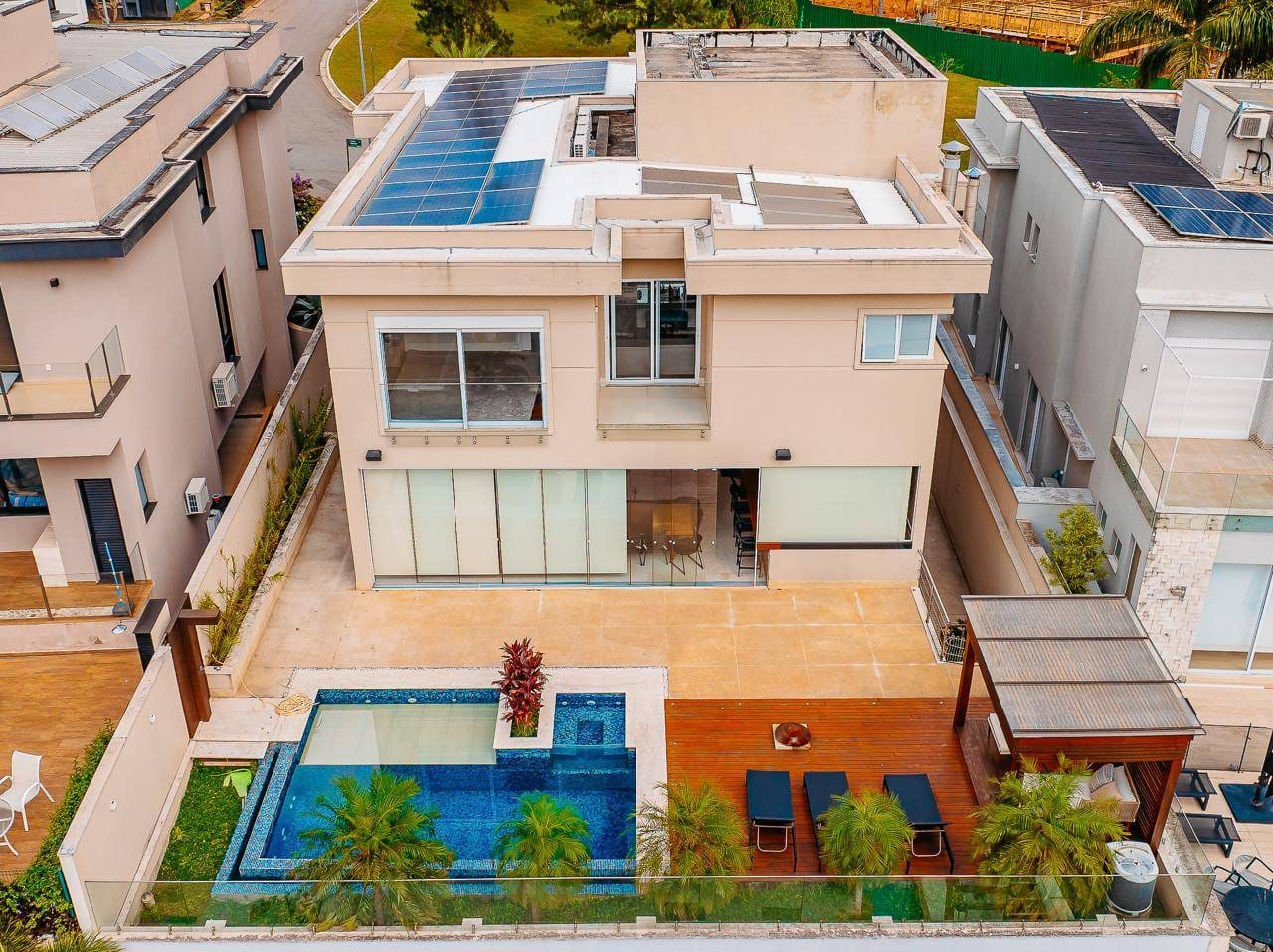 Casa em Alphaville — foto 1
