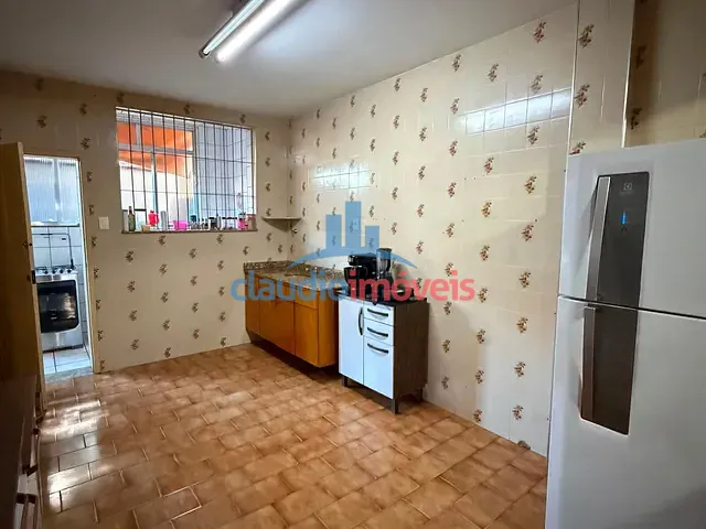 Casa 2 quartos e 2 banheiros, à venda, no bairro Niterói em Volta Redonda