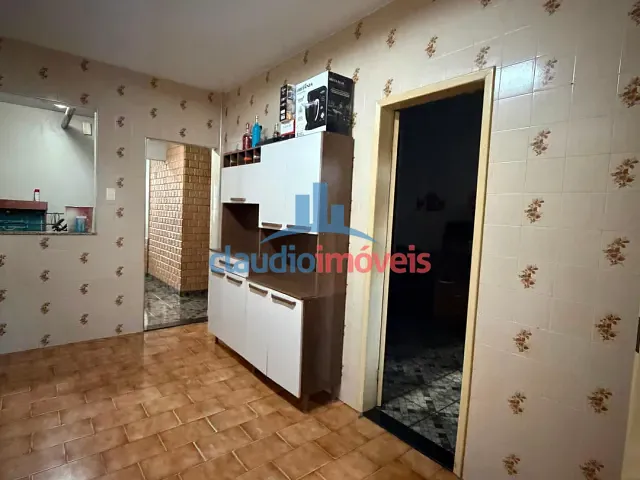 Casa 2 quartos e 2 banheiros, à venda, no bairro Niterói em Volta Redonda