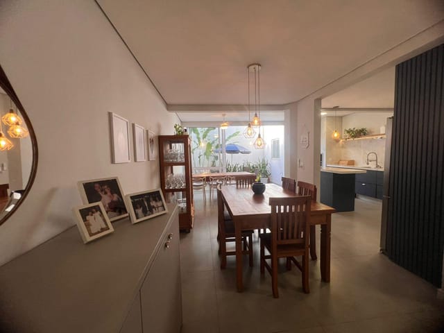 Casa 4 quartos e 3 banheiros, à venda, no bairro Jardim Burle Marx em Londrina