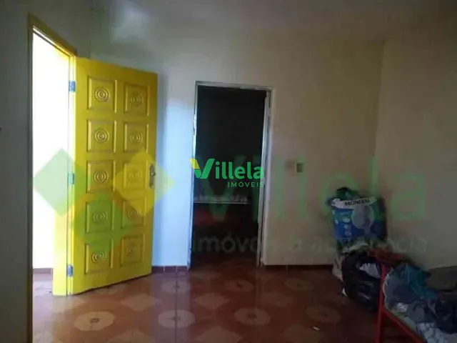 Casa à venda, no bairro Jardim Maragogipe em Itaquaquecetuba