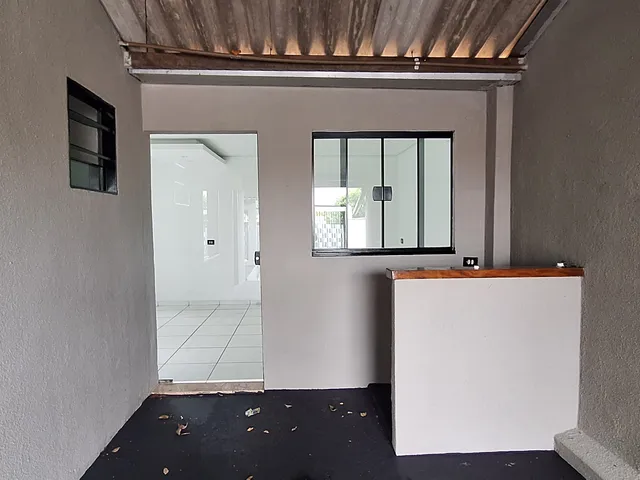 Casa com 150m² 3 quartos e 1 banheiro, para alugar, no bairro Conjunto Habitacional Ulysses Guimarães em Cambé