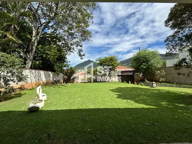 Casa com 930m² 3 quartos e 1 banheiro, à venda, no bairro Centro em Andradas