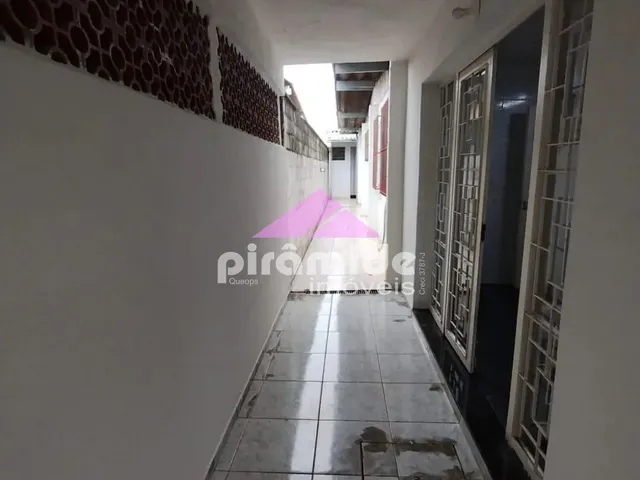 Casa com 10m² 3 quartos e 1 banheiro, para alugar, no bairro Jardim Satélite em São José Dos Campos