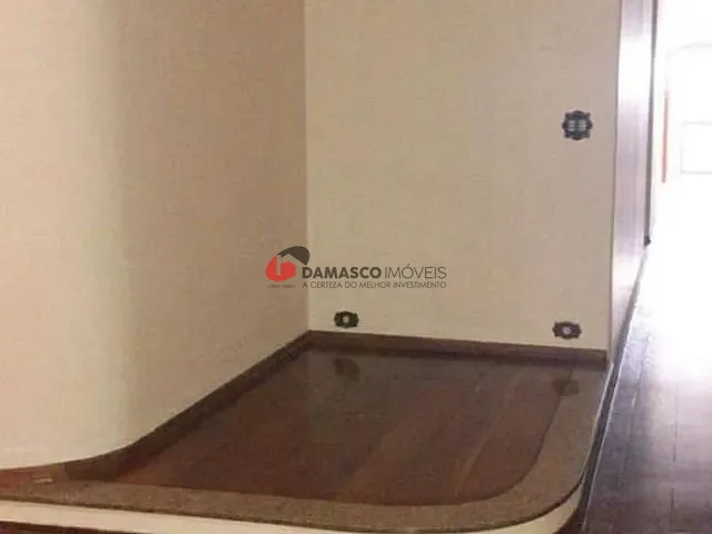 Casa com 200m² 2 quartos e 1 banheiro, à venda, no bairro Campestre em Santo André