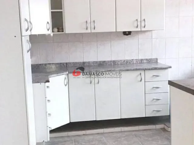 Casa com 200m² 2 quartos e 1 banheiro, à venda, no bairro Campestre em Santo André