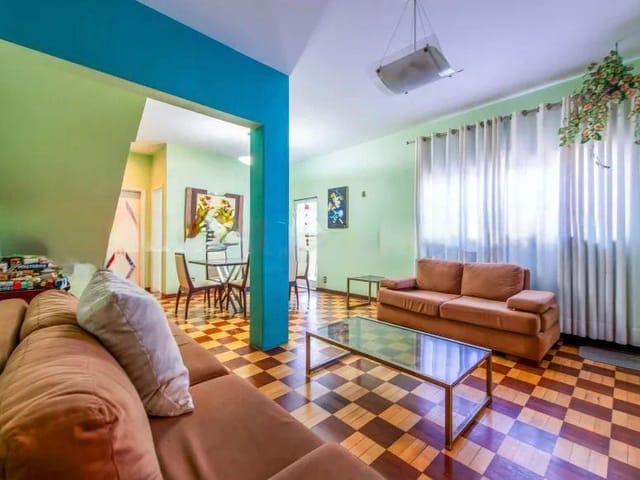 Casa 3 quartos e 3 banheiros, à venda, no bairro Vila Nova Conceição em São Paulo