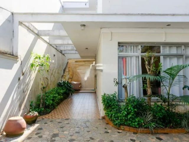 Casa com 280m² 3 quartos e 5 banheiros, à venda, no bairro Vila Nova Conceição em São Paulo