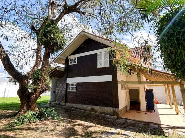 Casa com 935m² 3 quartos e 3 banheiros, à venda, no bairro Cancela Preta em Macaé