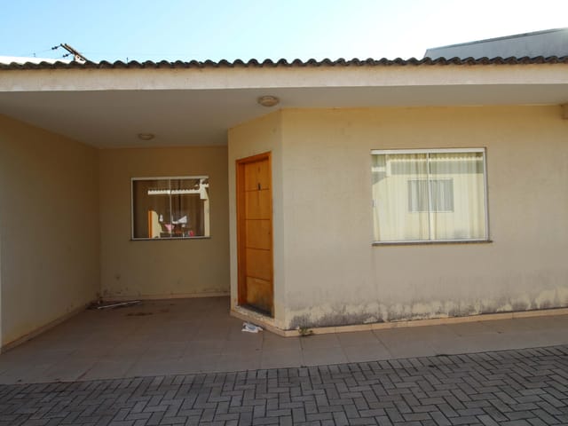Casa com 57m² 2 quartos e 1 banheiro, à venda, no bairro Contorno em Ponta Grossa