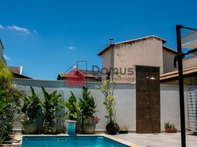 Casa com 400m², à venda, no bairro Condomínio Real Ville em Pindamonhangaba