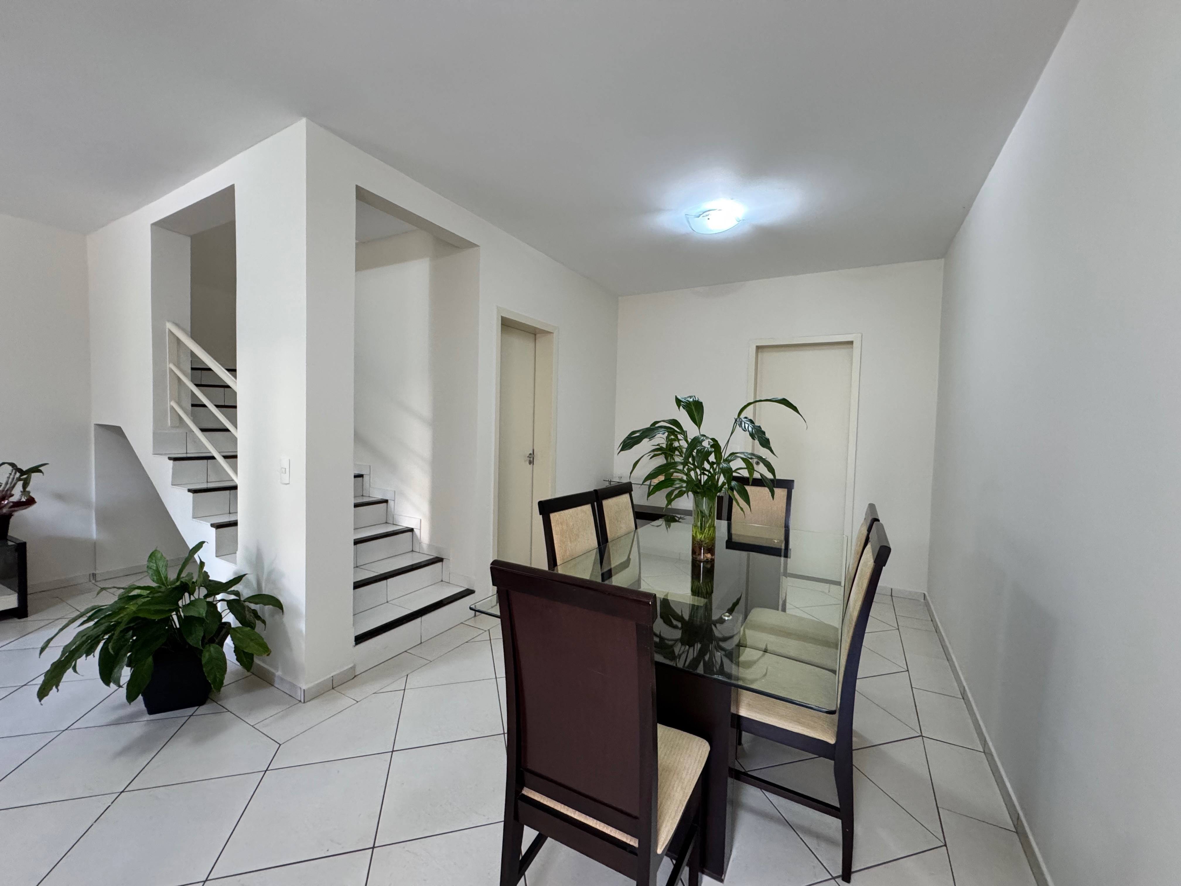 Casa, 3 quartos, 166 m² - Foto 1