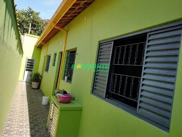 Casa com 125m² 2 quartos e 1 banheiro, à venda, no bairro Jardim Pararangaba em São José dos Campos