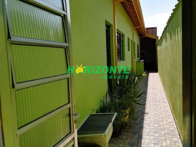 Casa com 125m² 2 quartos e 1 banheiro, à venda, no bairro Jardim Pararangaba em São José dos Campos