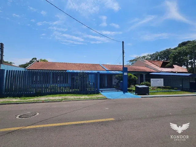 Casa com 452m² 3 quartos e 2 banheiros, à venda, no bairro Santa Felicidade em Curitiba