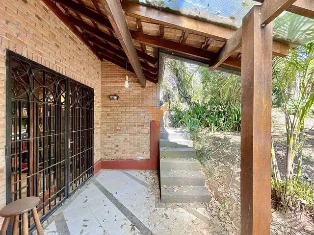 Casa com 1643m² 3 quartos e 3 banheiros, à venda, no bairro Vila Diva em Carapicuíba