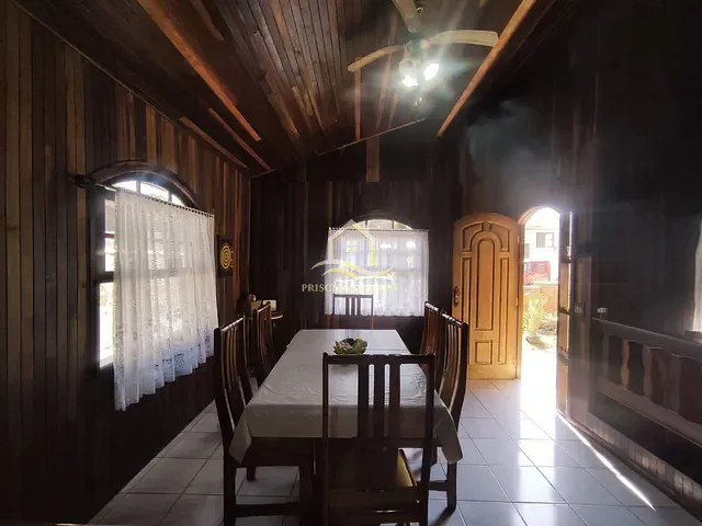 Casa com 504m² 5 quartos e 3 banheiros, à venda, no bairro Morada da Praia em Bertioga