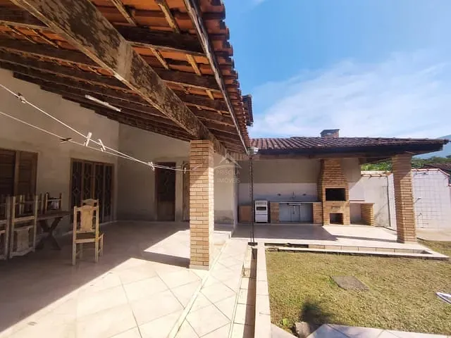 Casa com 504m² 5 quartos e 3 banheiros, à venda, no bairro Morada da Praia em Bertioga