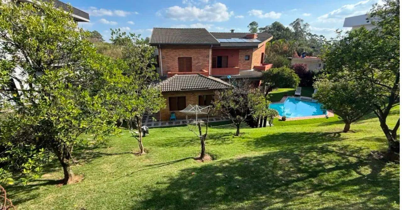 Casa em Alphaville — foto 1