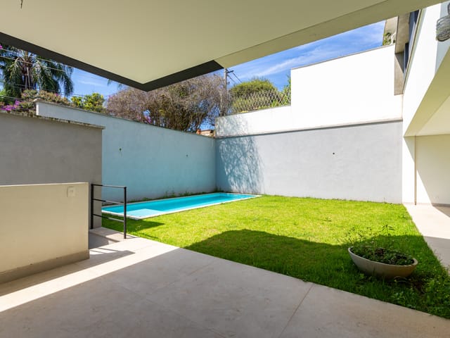 Casa com 455m² 4 quartos e 5 banheiros, à venda, no bairro Campo Belo em São Paulo