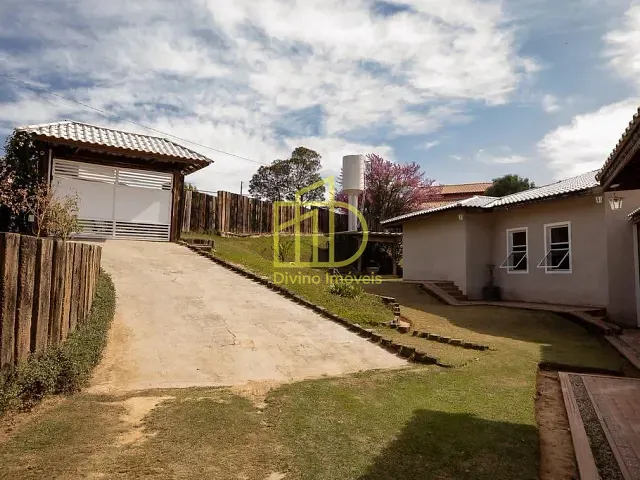 Casa 5 quartos e 1 banheiro, à venda, no bairro Genebra em Alumínio