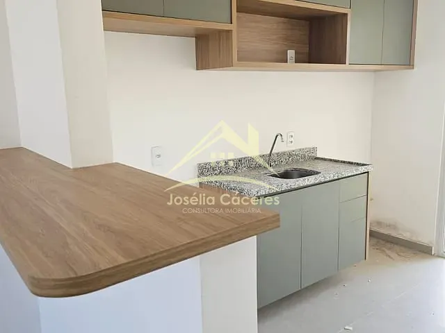 Casa com 257m² 3 quartos e 2 banheiros, para alugar, no bairro Novo Mundo em Várzea Grande