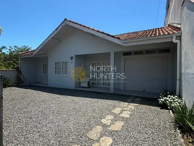 Casa com 124m² 3 quartos e 3 banheiros, à venda, no bairro Praia Grande em São Francisco do Sul
