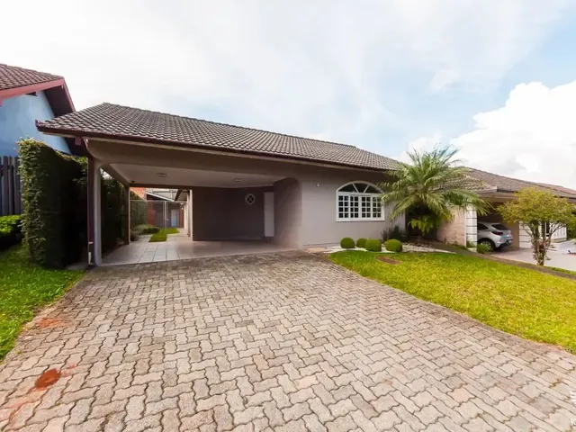 Casa com 451m² 3 quartos e 4 banheiros, à venda, no bairro Não informado em Curitiba