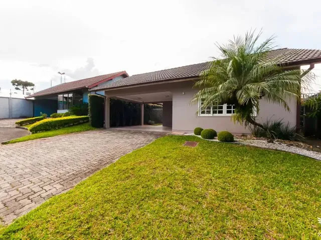 Casa com 451m² 3 quartos e 4 banheiros, à venda, no bairro Não informado em Curitiba