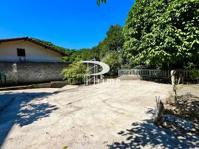Casa com 704m² 1 quarto e 1 banheiro, à venda, no bairro Serra Grande em Niterói