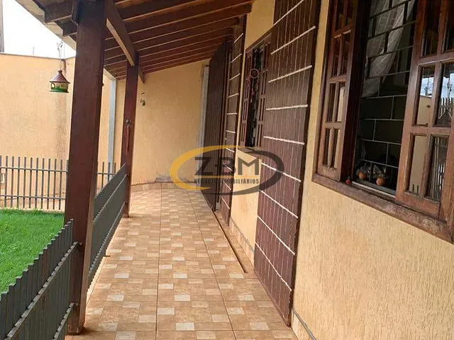 Casa com 204m² 3 quartos e 3 banheiros, à venda, no bairro Conjunto Residencial Marajoara em Londrina
