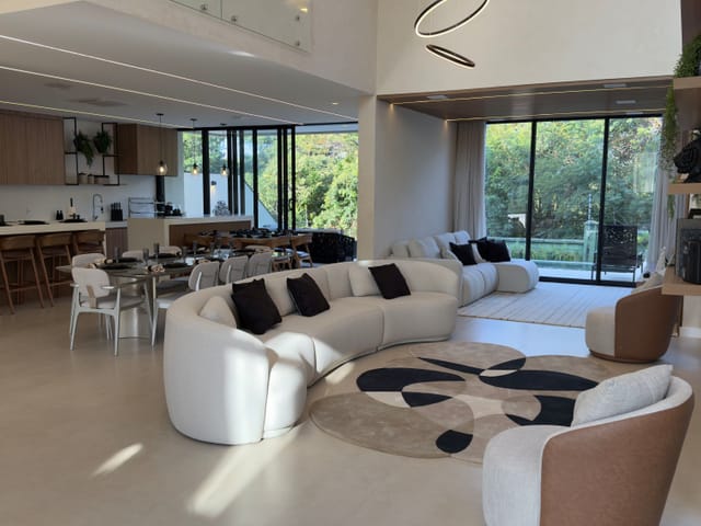 Casa com 450m² 4 quartos e 6 banheiros, à venda, no bairro Alphaville Nova Esplanada em Votorantim