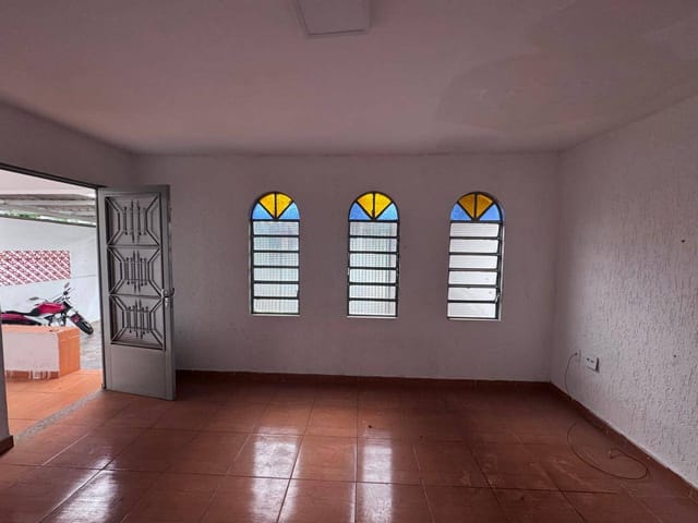 Casa com 200m² 3 quartos e 1 banheiro, à venda, no bairro Vila Padre Manoel de Nóbrega em Campinas
