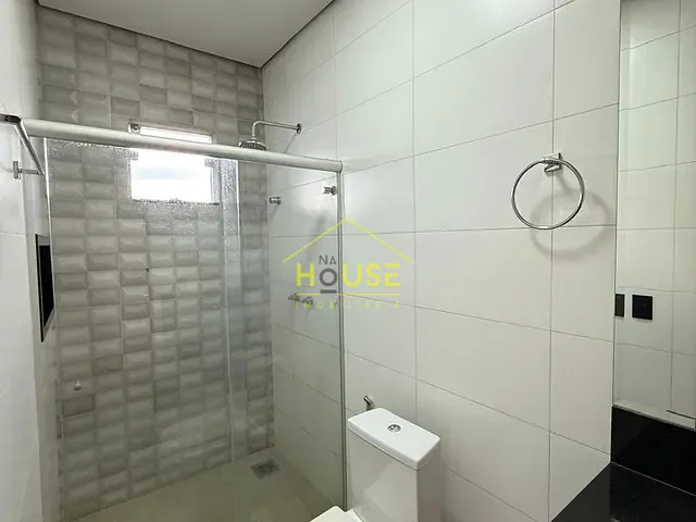 Casa com 200m² 3 quartos e 3 banheiros, à venda, no bairro Residencial Santa Regina em São José do Rio Preto