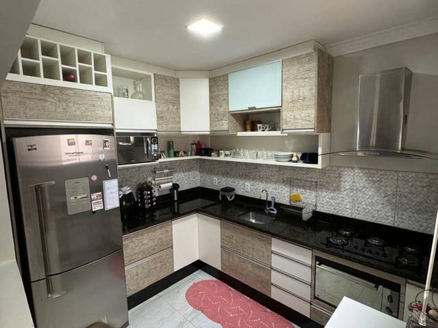Casa 3 quartos e 2 banheiros, à venda, no bairro Petrópolis em Várzea Grande