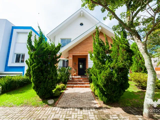 Casa 4 quartos e 4 banheiros, à venda, no bairro Santa Felicidade em Curitiba