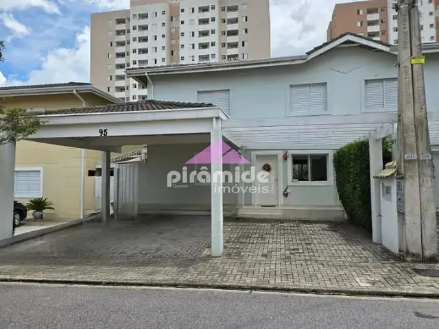 Casa com 250m² 4 quartos e 2 banheiros, à venda, no bairro Loteamento Villa Branca em Jacareí