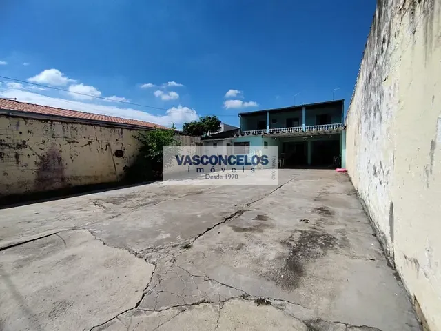 Casa com 300m² 3 quartos e 2 banheiros, à venda, no bairro Vila Industrial em São José dos Campos