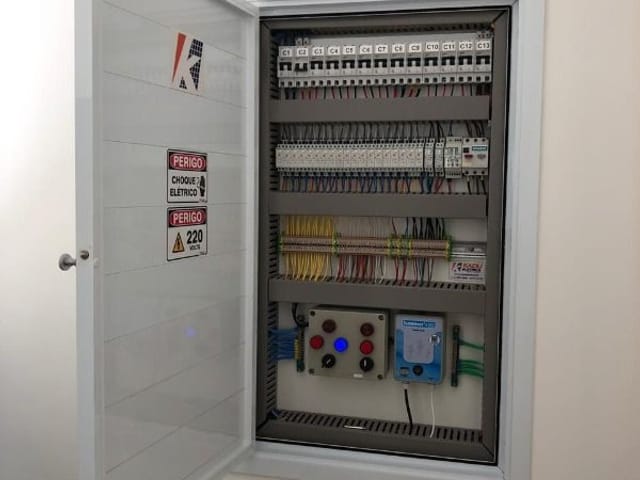 Casa com 450m² 3 quartos e 5 banheiros, à venda, no bairro Terras de São José em São João da Boa Vista