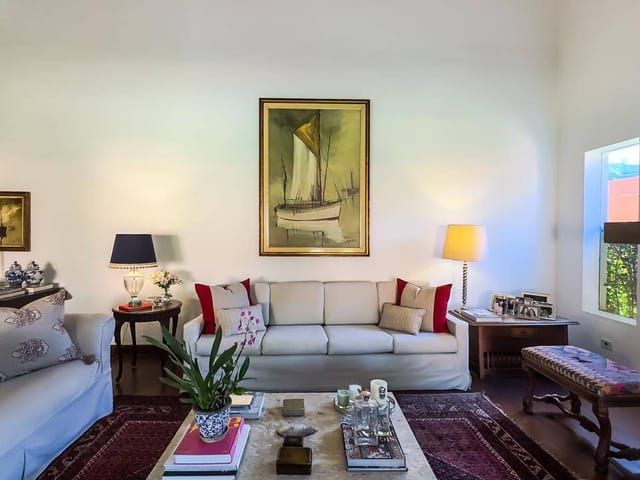 Casa com 995m² 4 quartos e 5 banheiros, à venda, no bairro Alphaville em Barueri