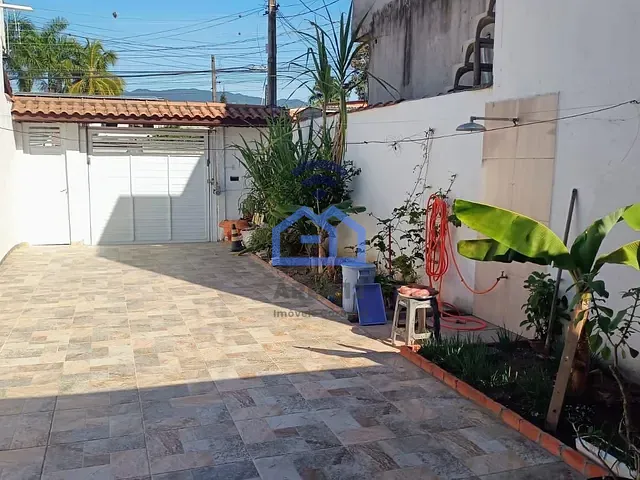 Casa com 300m² 2 quartos e 1 banheiro, à venda, no bairro Morro do Algodão em Caraguatatuba