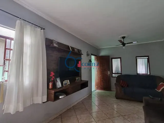 Casa com 600m² 3 quartos e 2 banheiros, à venda, no bairro Vila Alemã em Rio Claro